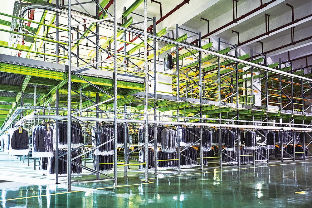 鏂╄幏涓夊ぇ濂栭」,鑽h幏涓夐」鍥介檯澶у