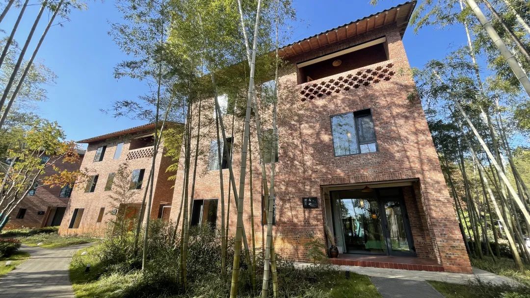 适合春天去的美宿,湖景美宿推荐