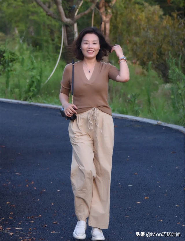 158cm左右120斤微胖女生裤子,微胖中年女人冬天穿什么裤子好看