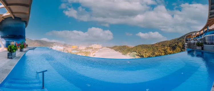 珠海长隆飞船酒店！海洋王国无限畅玩+畅游28楼绝美无边际泳池