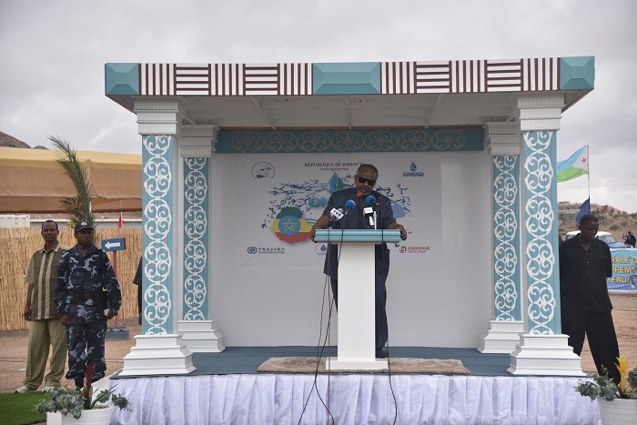 非洲穷国吉布提，在中国帮助下三年摘掉穷帽子，为报恩送中方大礼