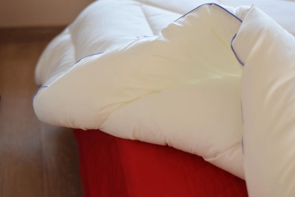 保暖抗菌防螨被——8H进口德绒进口被子体验