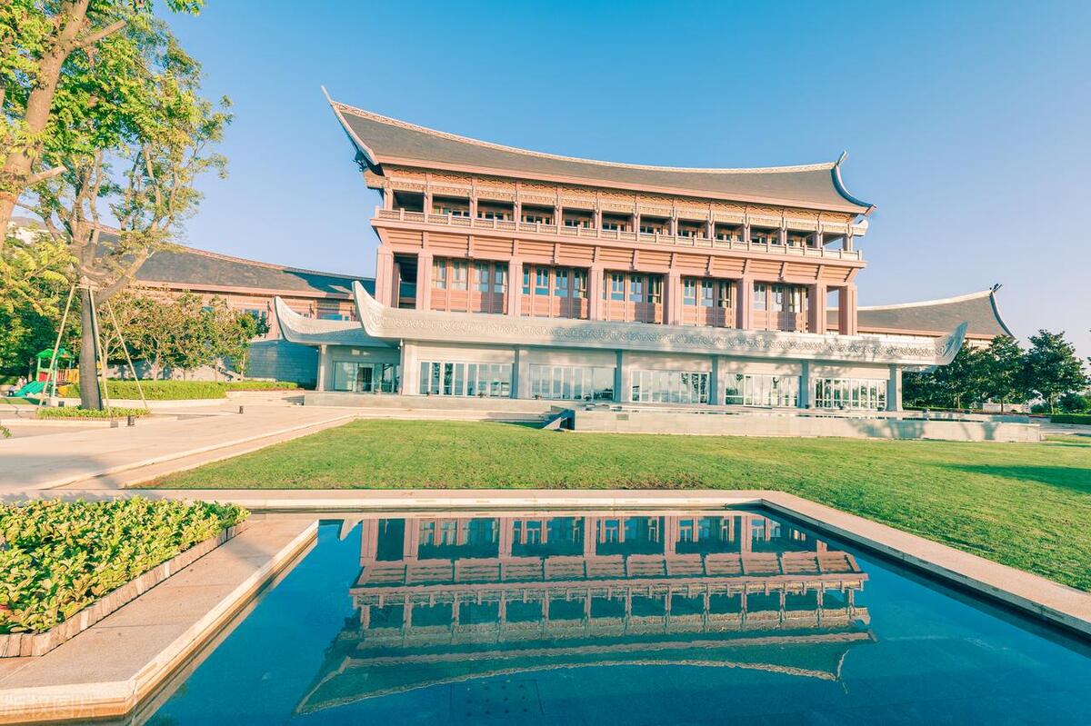 昆明寻甸县十大旅游景点,昆明十大最值得去的景点