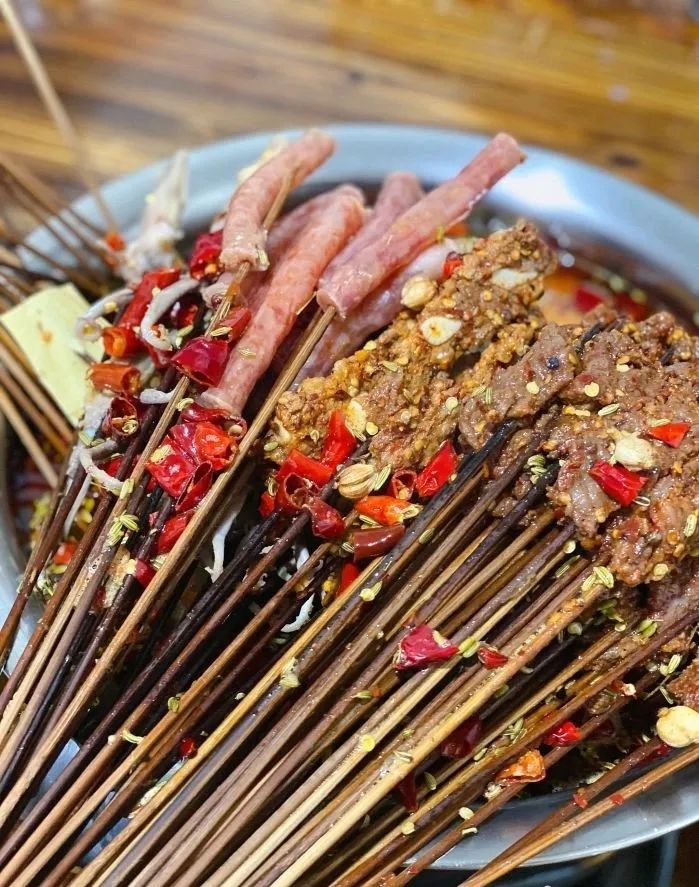 整整100家！乐山这些地道美食小馆够你吃一年!