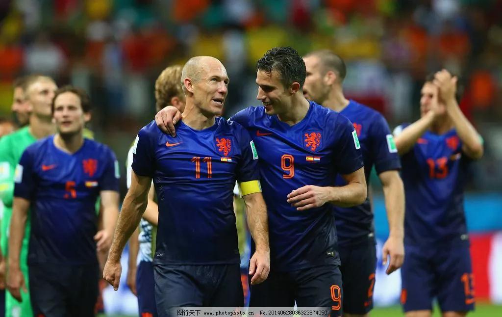 中国足球告诉了我们什么道理,中国足球到底该不该被骂