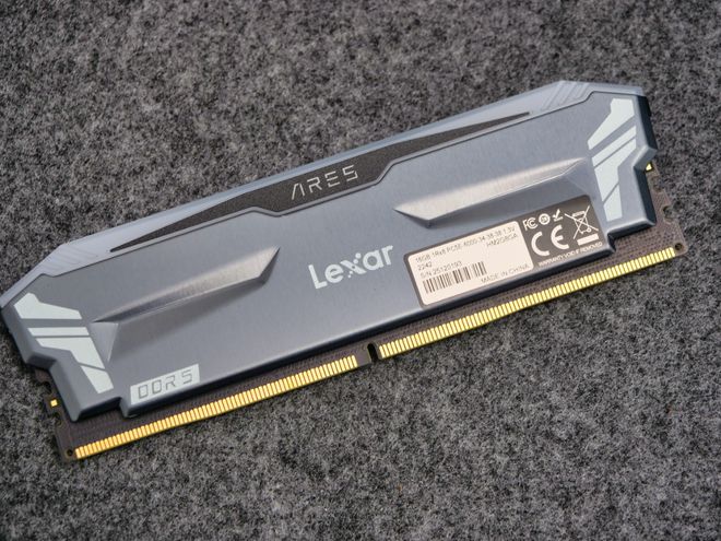 技嘉b760m小雕ddr5测试,技嘉b760mddr5小雕支持神光同步吗