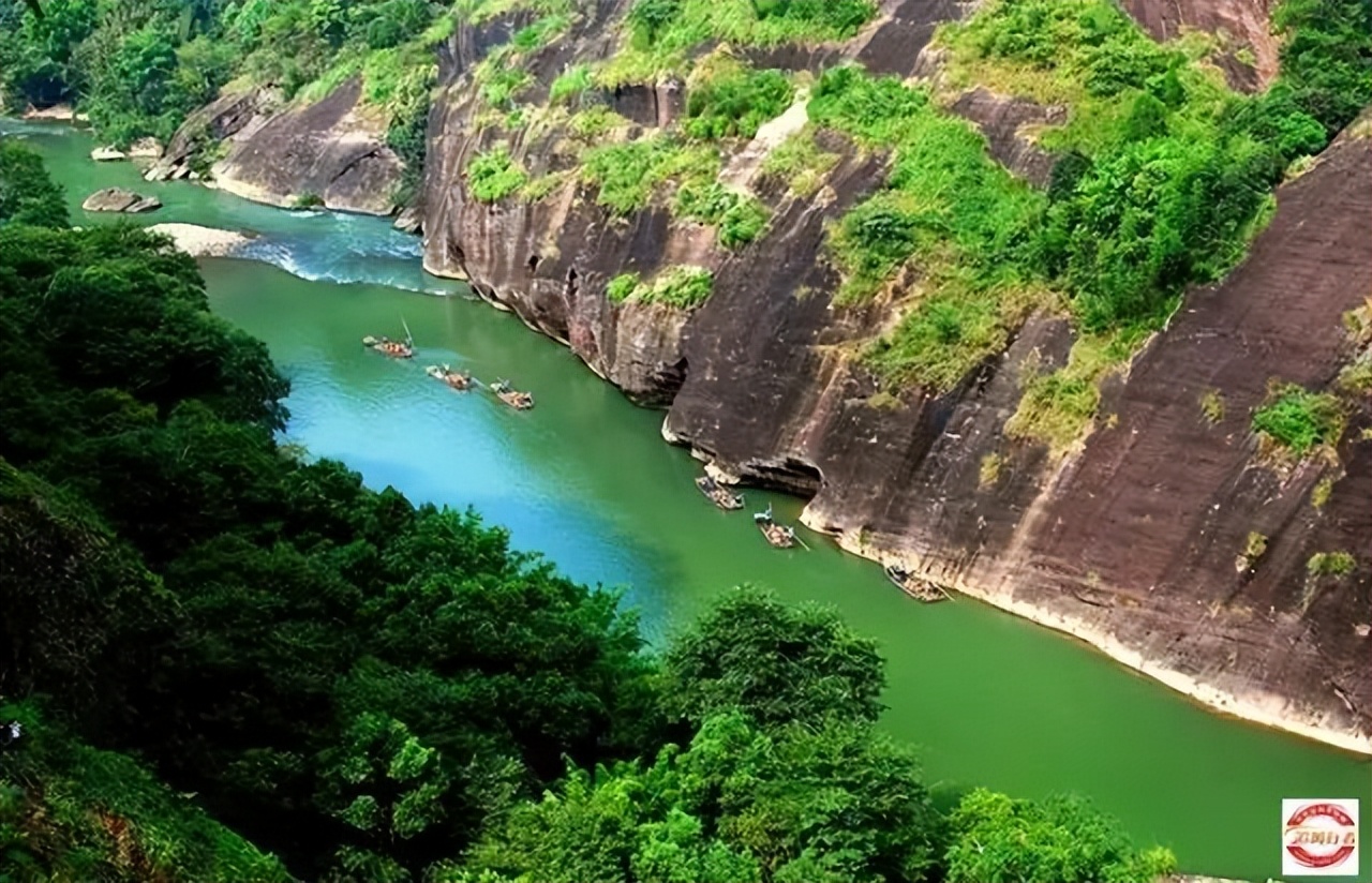 2023年2月11-19追风行者自驾永定土楼-鼓浪屿-九曲溪9日游招募中