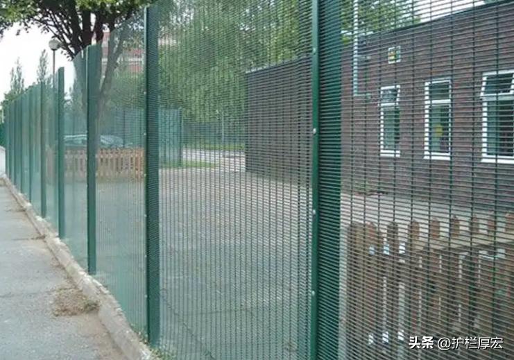 网球场围网款式,球场围网勾花网定做厂家