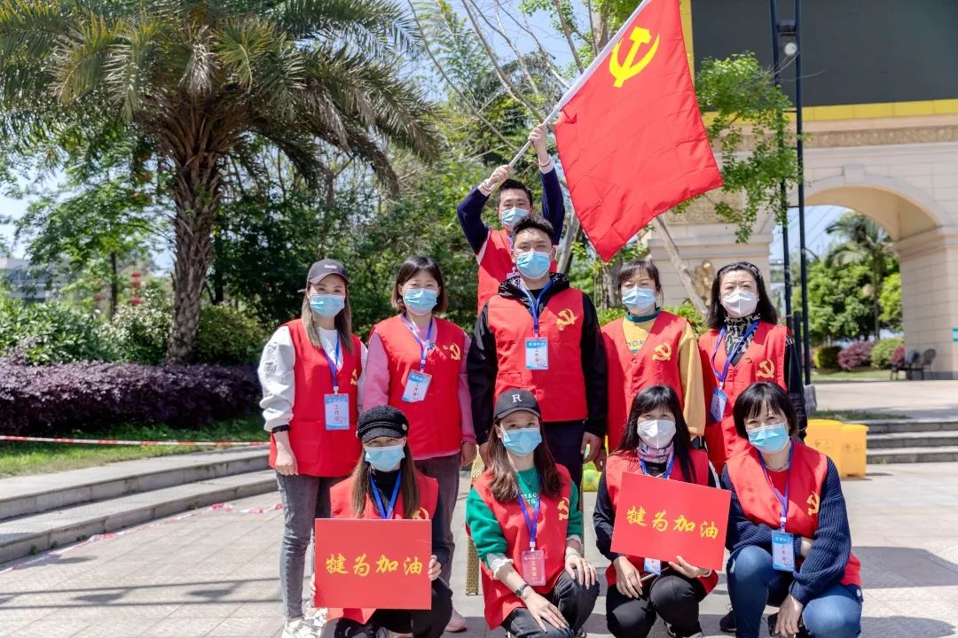 【代表风采】唐浩雨: “90后”代表挑大梁 为民服务显担当