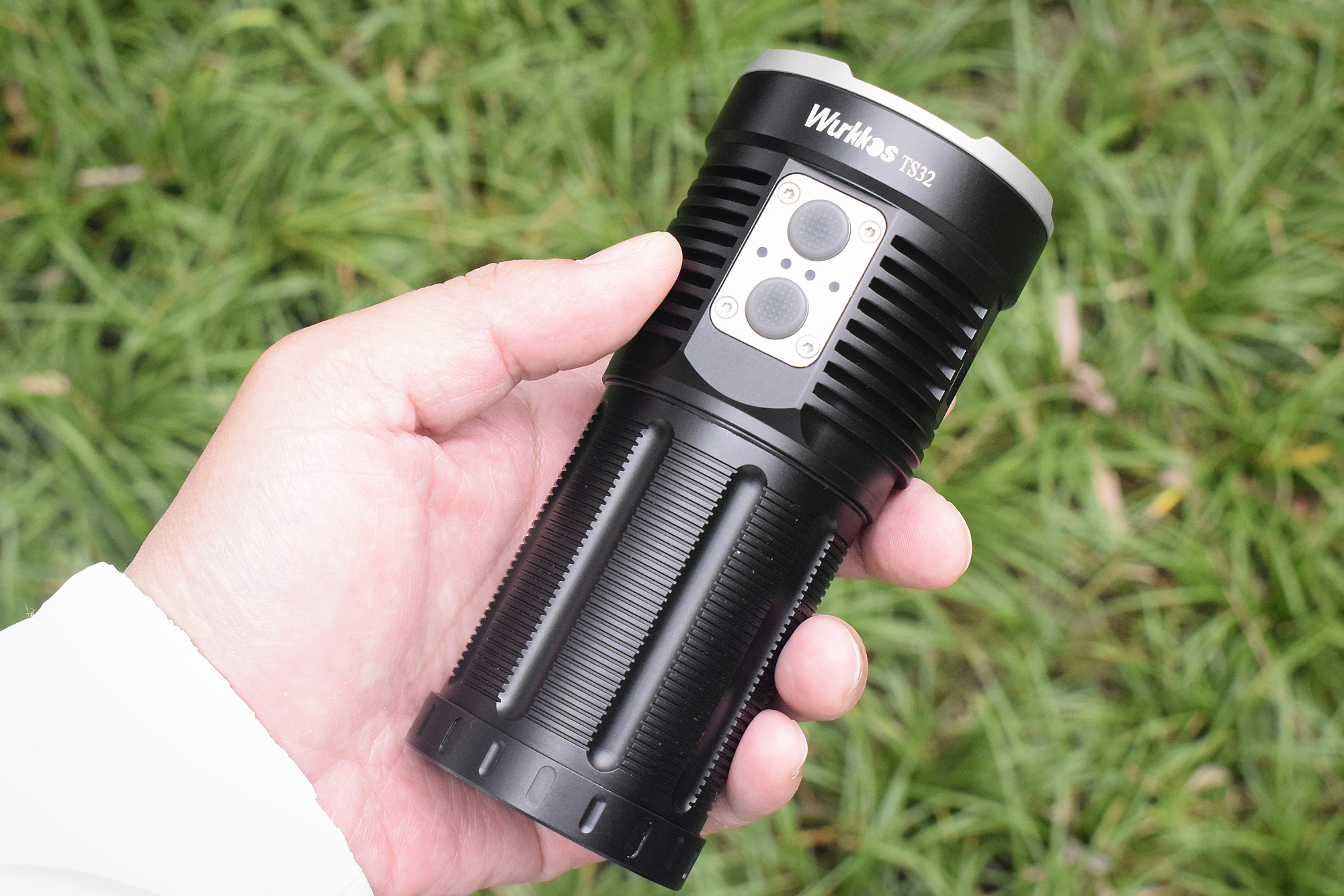 索菲恩sc33手电测评,索菲恩ts30spro专业户外手电