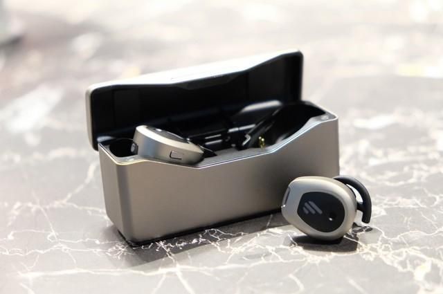 tws蓝牙耳机最新发布 (tws耳机跟普通蓝牙耳机有什么区别)