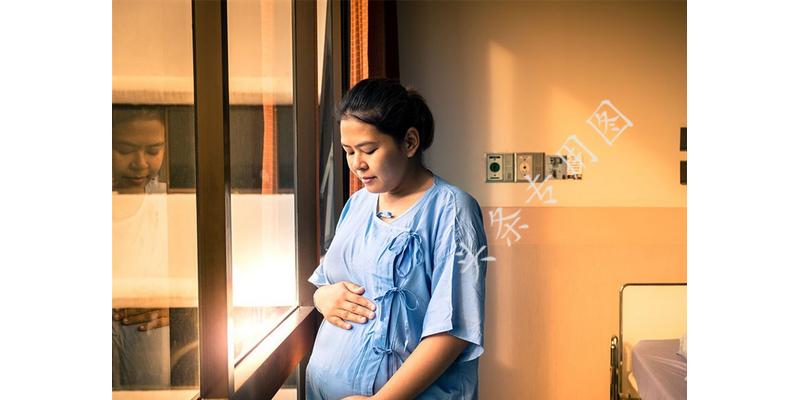 35岁老处女自述：嫁给48岁大哥，每到深夜，才懂得做女人的幸福！