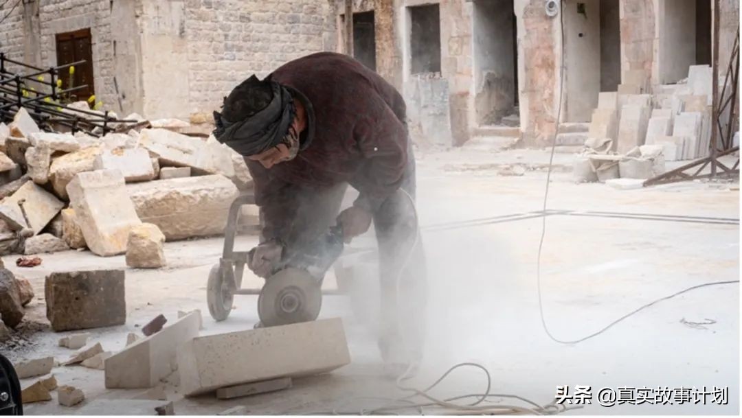 夜店位置越靠近dj台越贵吗,酒吧离居民区距离20米可以吗