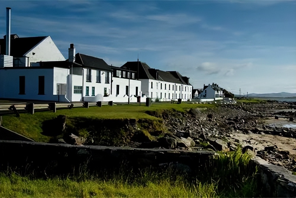 英女王百年的酒窖,英国女王文物