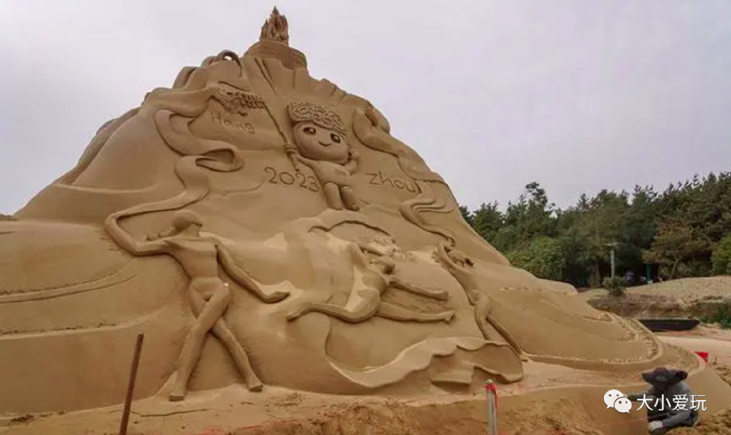 这座颜值逆天的“千岛之城”坐拥金沙白浪，还有机会偶遇荧光海哦