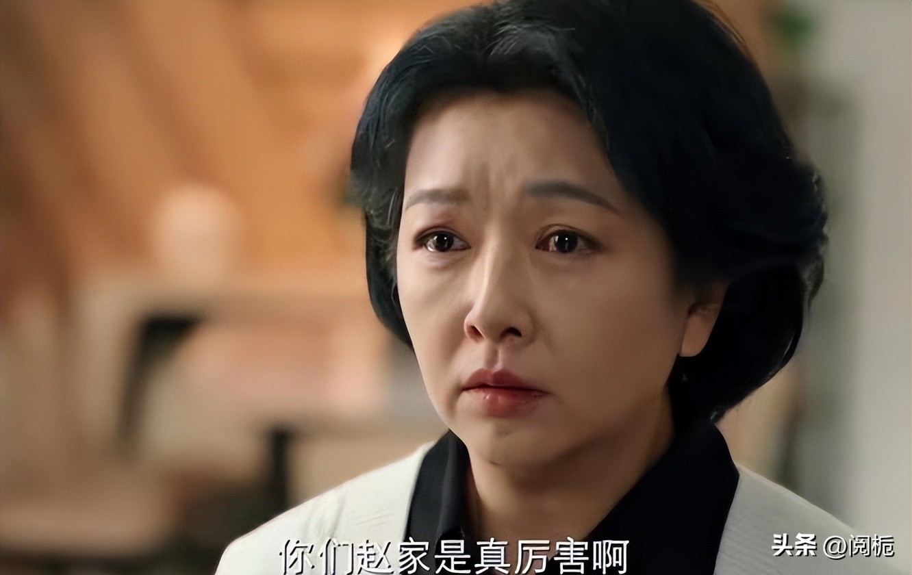 “书记干部”别尬演，面瘫、假发、装深沉，*辱侮**谁呢？