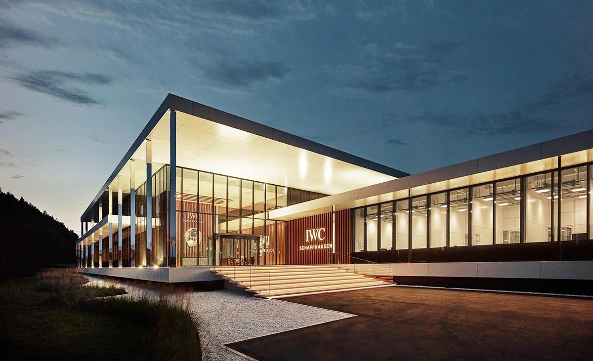 近距离欣赏世界体积最大钟表,地球上2019年十大畅销手表品牌是