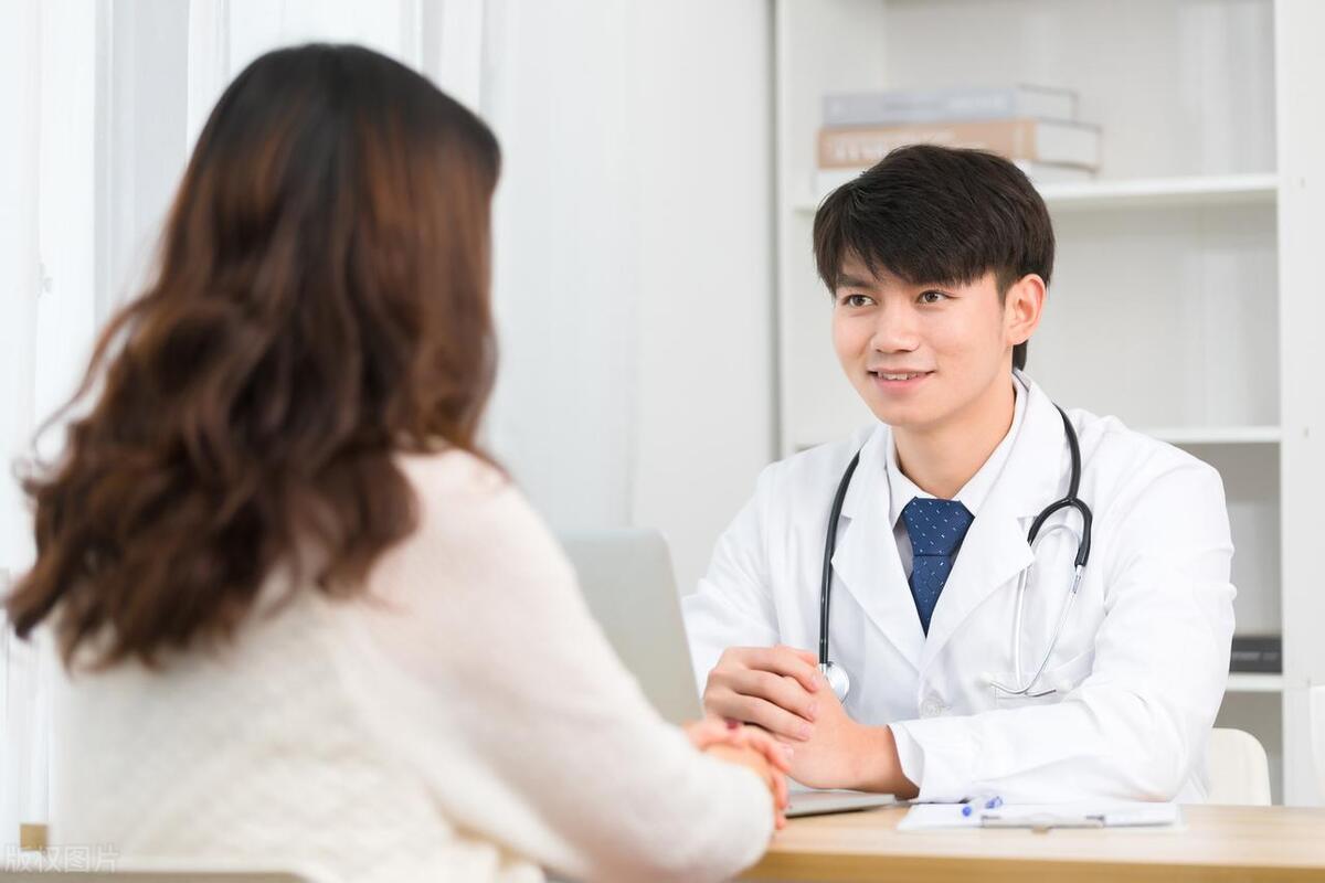 女性出现以下征兆说明开始衰老了,女人35岁开始衰老的征兆