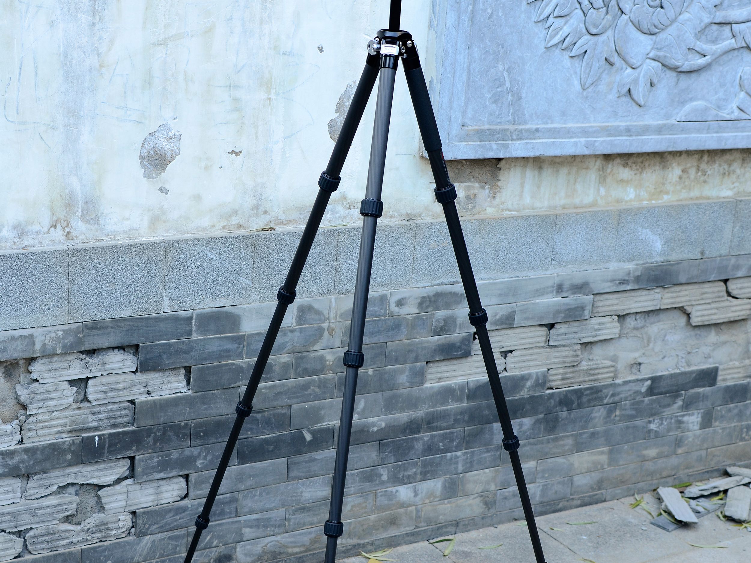 佳鑫悦碳纤维轻便旅行三脚架,佳鑫悦三脚架评测