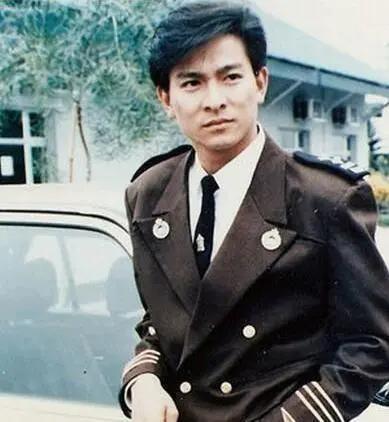 刘德华27岁的电影视频,刘德华几岁向吴倩莲求过婚