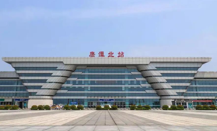 中国行程最远的列车,国内最长的一列火车行程多少公里