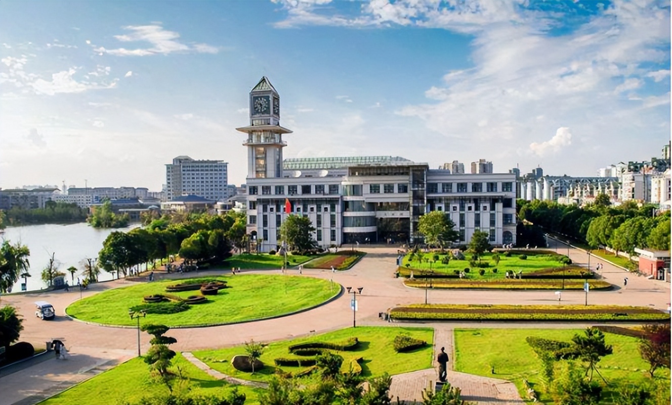 考研择校：金融专硕考研选重庆大学还是中南财经政法大学？