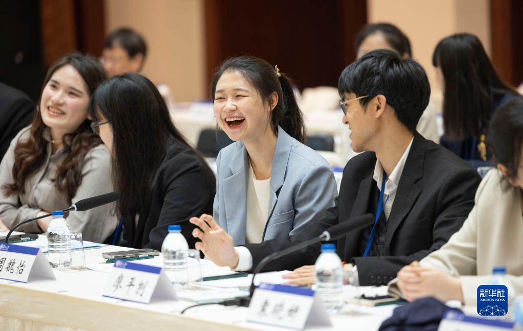 台湾大学生参访团赞叹大陆,台湾大学生参观大陆的感受