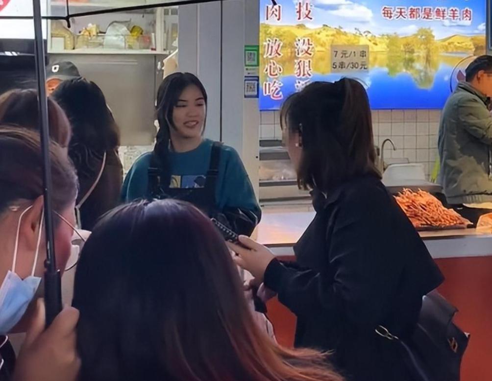 樊小慧谈孩子抚养权,从婚姻法角度看樊小慧事件