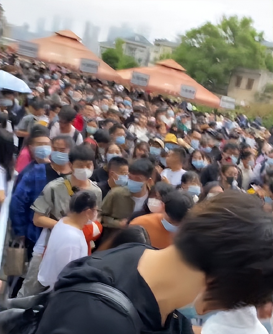 十一长假早已不像你想象中的图片,十一长假壮观景象