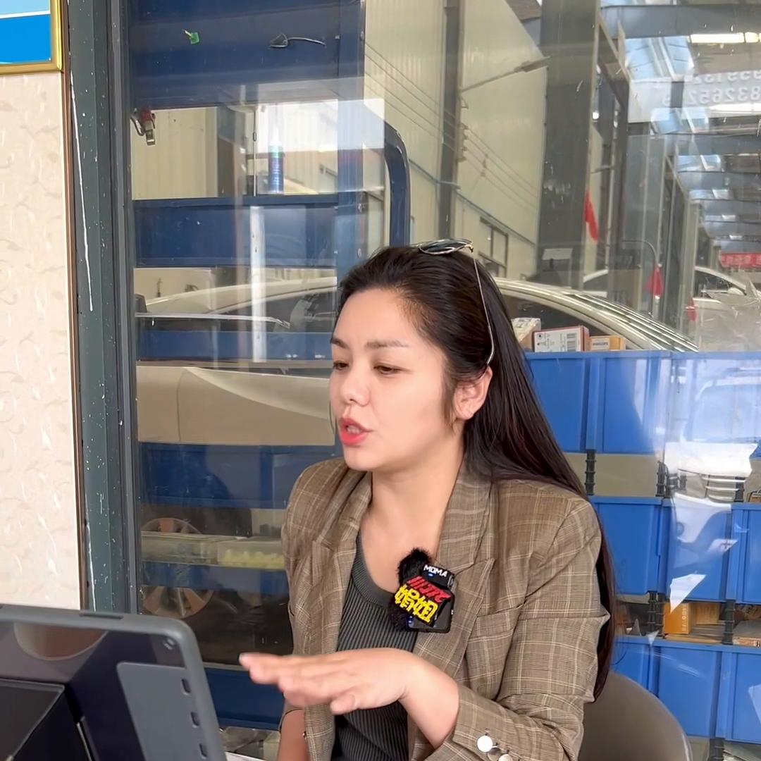 与团风的汽修厂头部抖音博主—刚哥互相探讨关于抖音的经营...