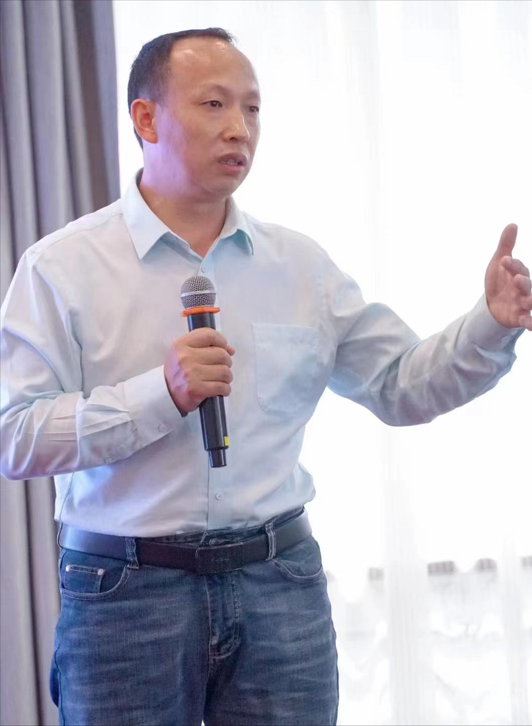 惊魂缅东：身价千万老总身陷诈骗魔窟，暴瘦40斤花费20万成功脱逃