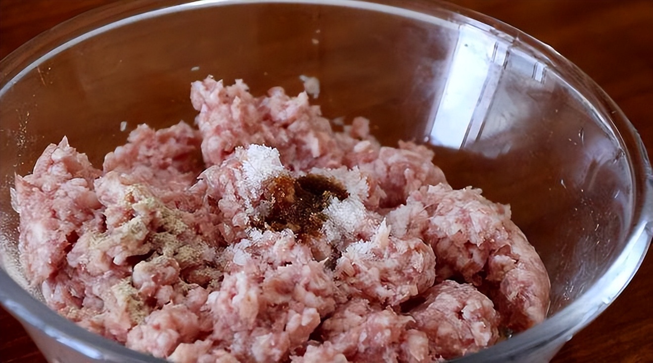 丸子简单易学五种做法,给大家介绍几款家常的丸子做法