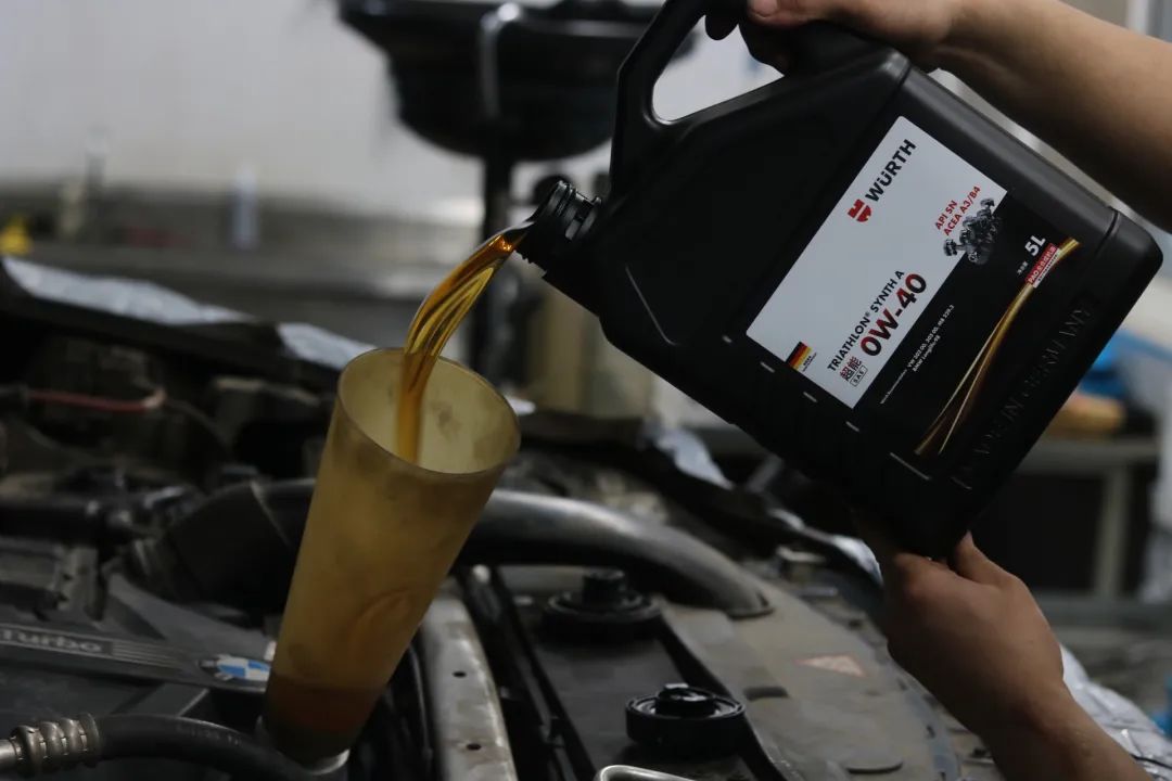 经典老车宝马x5翻新,宝马x5二手车整备翻新费用