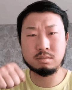 谈“色”色变的国内网友，网暴了无穷小亮和椰树集团