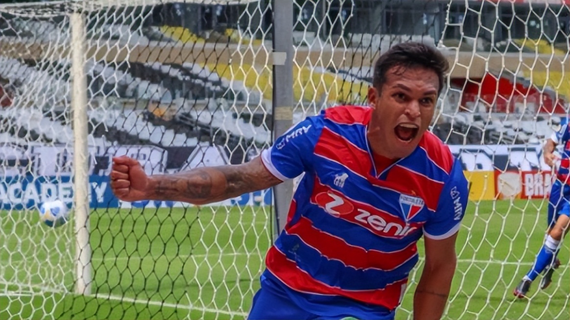 「出奇体育」自由杯福塔雷萨vs拉普拉塔大学生主队锋无力问题严峻