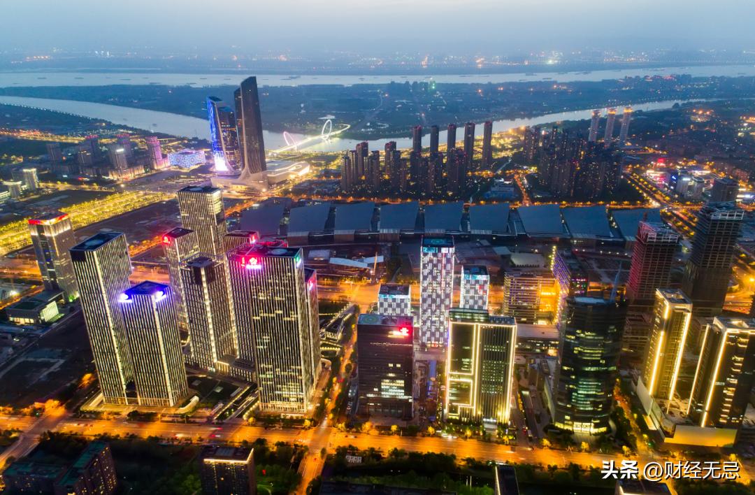 展望未来，不如成为未来，南京建邺打开先锋行业融合新局面