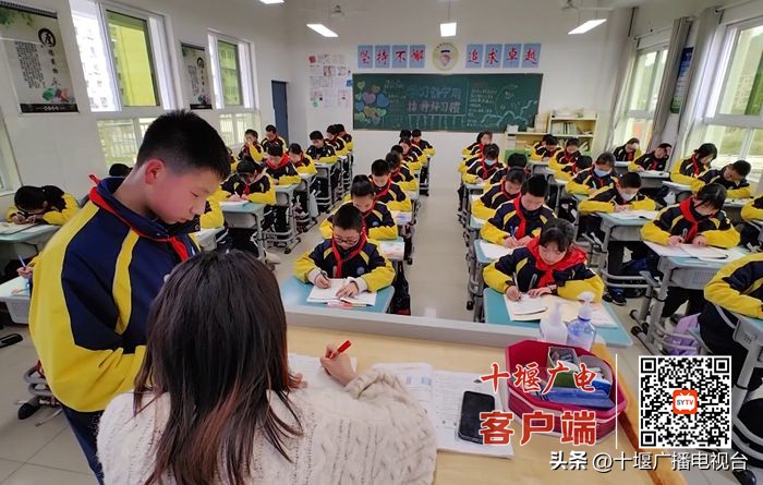 十堰小学托管收费450半学期,十堰市小学课后托管服务收费标准