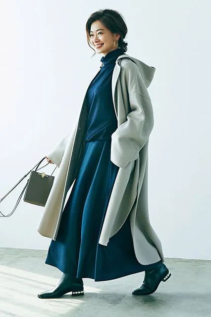 穿裙子靴子过年,过年穿了裙子显瘦