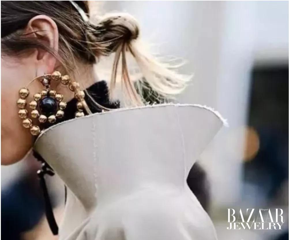 鎶婅嚜宸辫９璧锋潵鏆栧拰,鎶婅嚜宸辫９鎴愪竴涓ぇ鐧界唺