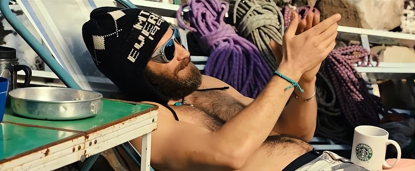 1959年九名登山者遇难视频,攀登珠峰遇难的中国人