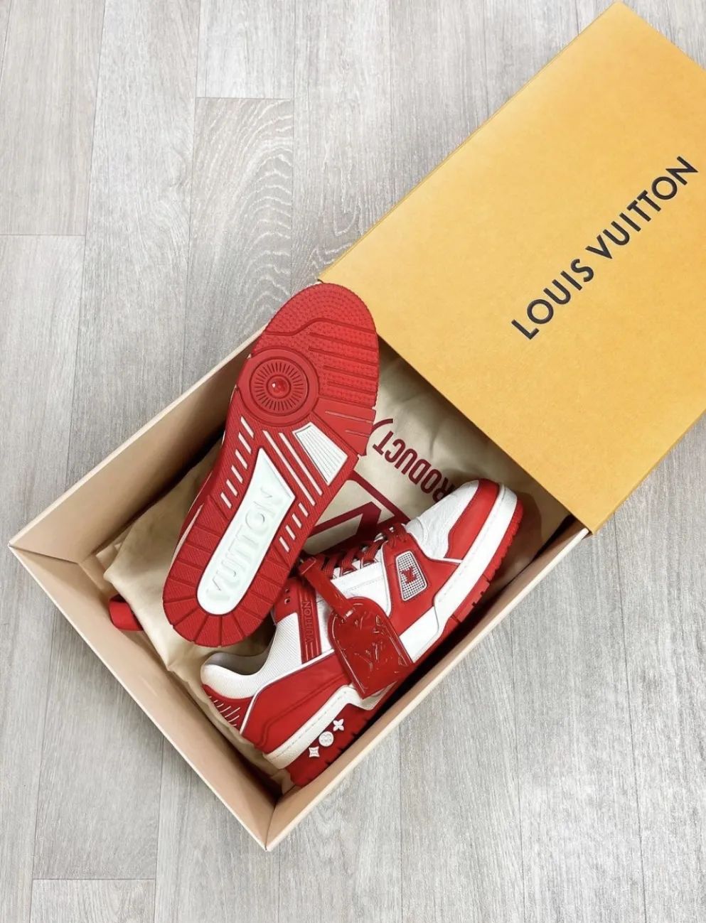 LV最新爆款鞋一双成瘾，有人一口气连买10双