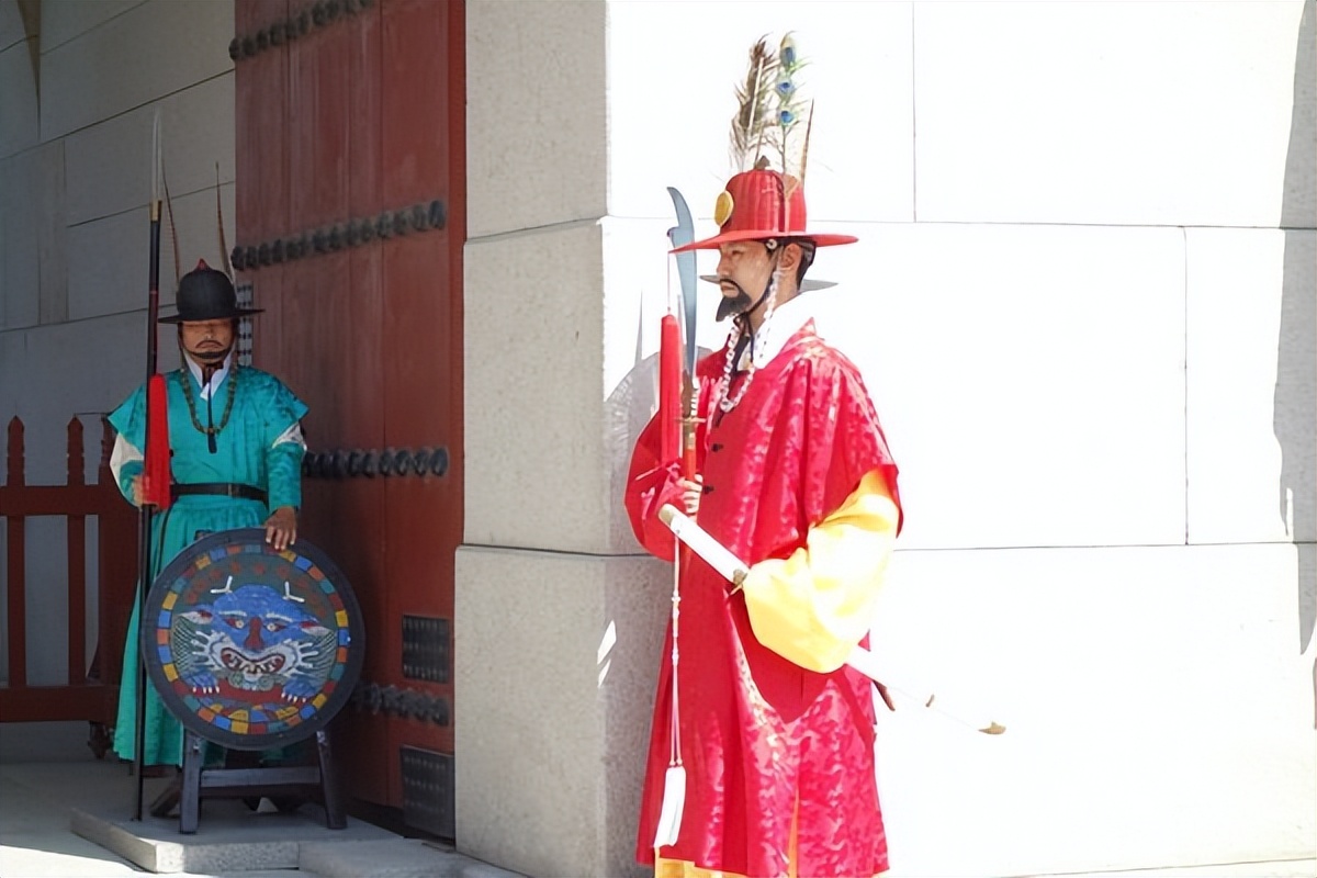 首尔景福宫游记,韩国景福宫和青瓦台在一起吗