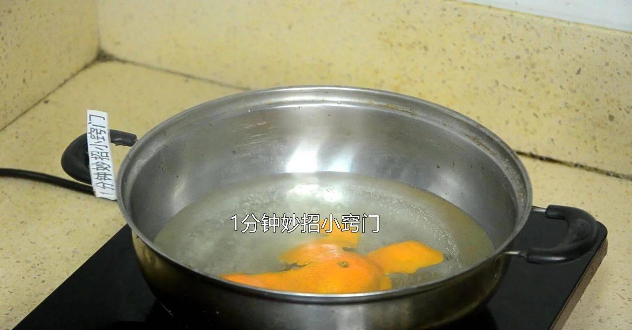 黑色衣服洗得发白了怎么恢复原色,黑色金丝绒发白怎么处理有补救吗