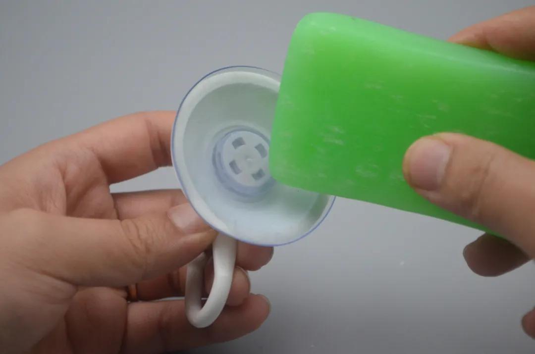 吸盘式挂钩吸不住怎么办,重复使用吸盘挂钩吸不住的妙招