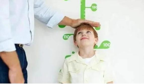 男孩13-18岁吃什么能长高,男孩七岁身高矮吃什么长高