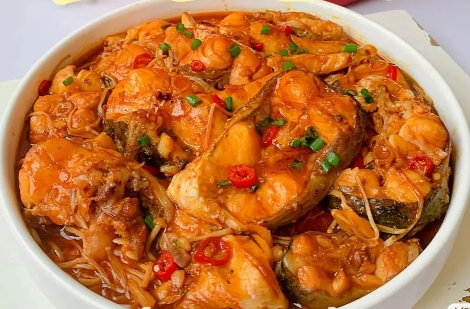 白酒炖鱼正确方法,炖鱼加白酒怎样不腥