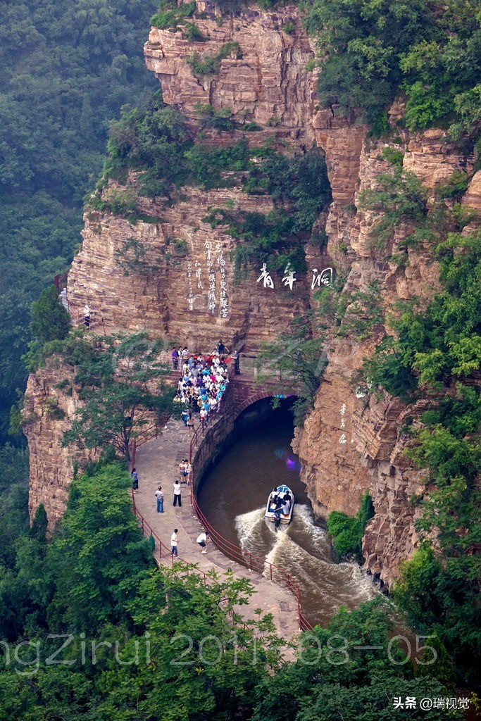 人工天河红旗渠是如何修建的,红旗渠人间十大奇迹