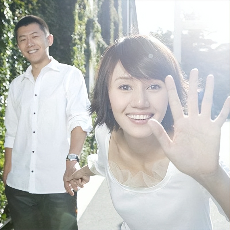 国民女神高圆圆:插足袁泉感情,王一博背后金主,屡被公公刁难