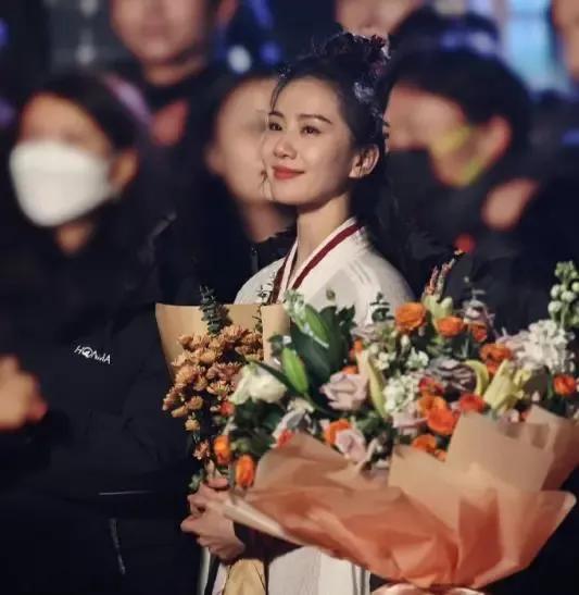 刘亦菲和宋轶谁更美,刘亦菲宋轶最新写真