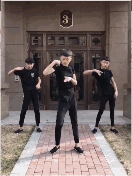 占据中国影视圈半壁江山的“东北帮”，到底有多牛?